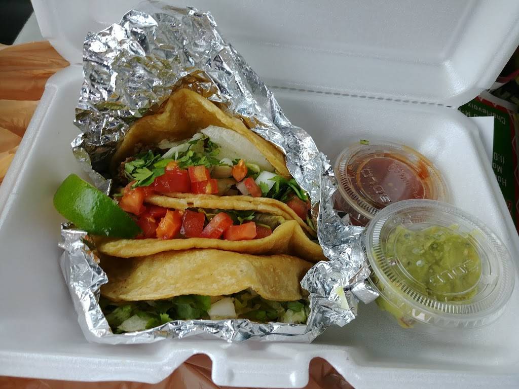 Lyndas Tacos | restaurant | 105 M-66, Charlevoix, MI 49720, USA | 2314372024 OR +1 231-437-2024