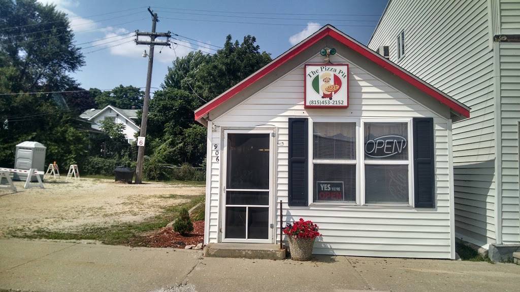 The Pizza Pit | restaurant | 906 Main St, Ashton, IL 61006, USA | 8154532152 OR +1 815-453-2152