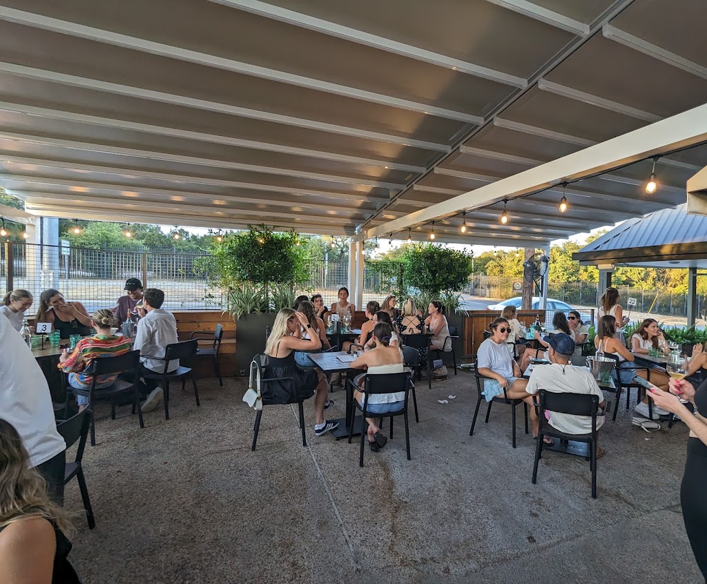 Flo’s Wine Bar and Bottle Shop | restaurant | 3111 W 35th St, Austin, TX 78703, USA | 5124340380 OR +1 512-434-0380