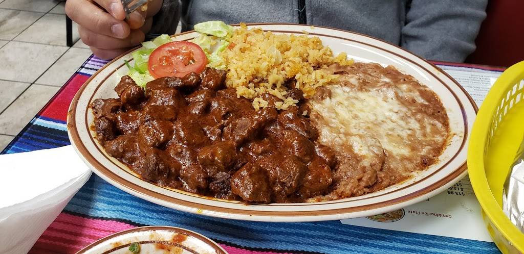 Los Pericos Taqueria | restaurant | 20 5th St, Gilroy, CA 95020, USA | 4088480270 OR +1 408-848-0270