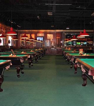 Fast Eddies Billiards | restaurant | 7616 Culebra Rd, San Antonio, TX 78251, USA | 2103905212 OR +1 210-390-5212
