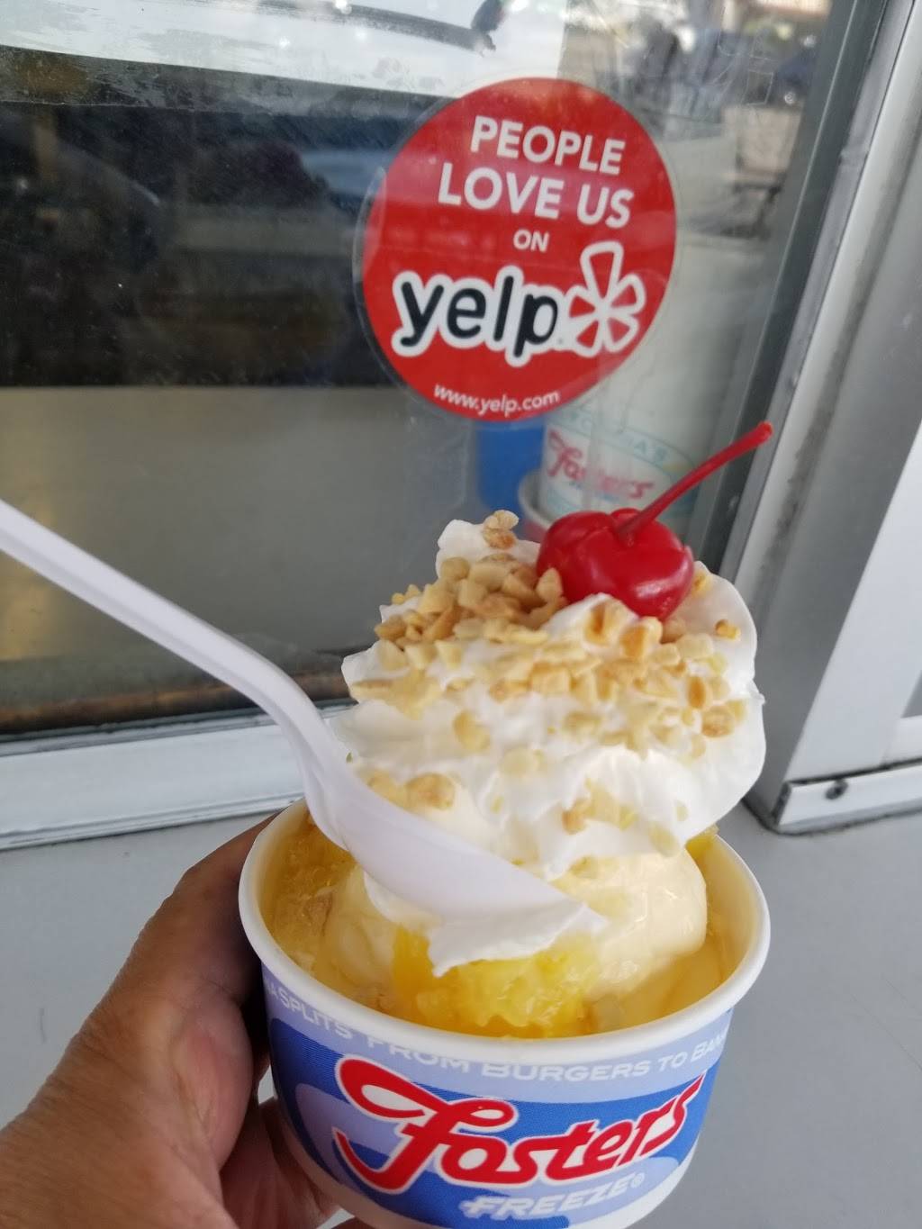Fosters Freeze | restaurant | 11969 S. Hawthore Blvd., Hawthorne, CA 90250, USA | 3106449653 OR +1 310-644-9653