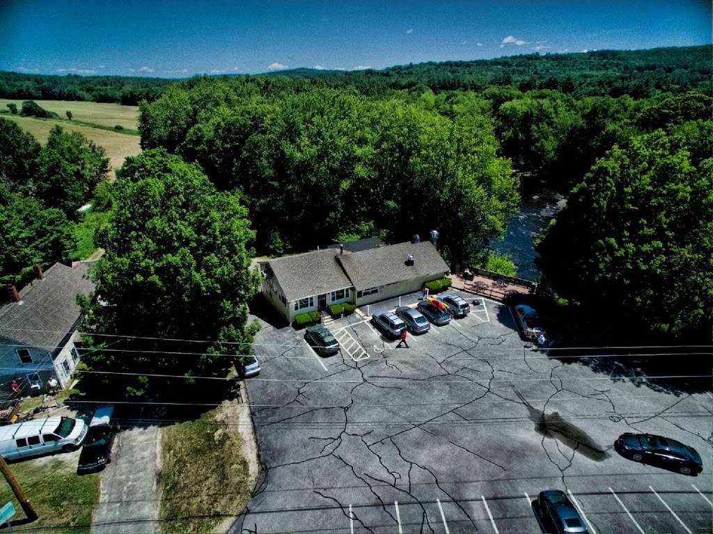 Dimitris Pizza | restaurant | 14 Park Ave, Hopkinton, NH 03229, USA | 6037464300 OR +1 603-746-4300