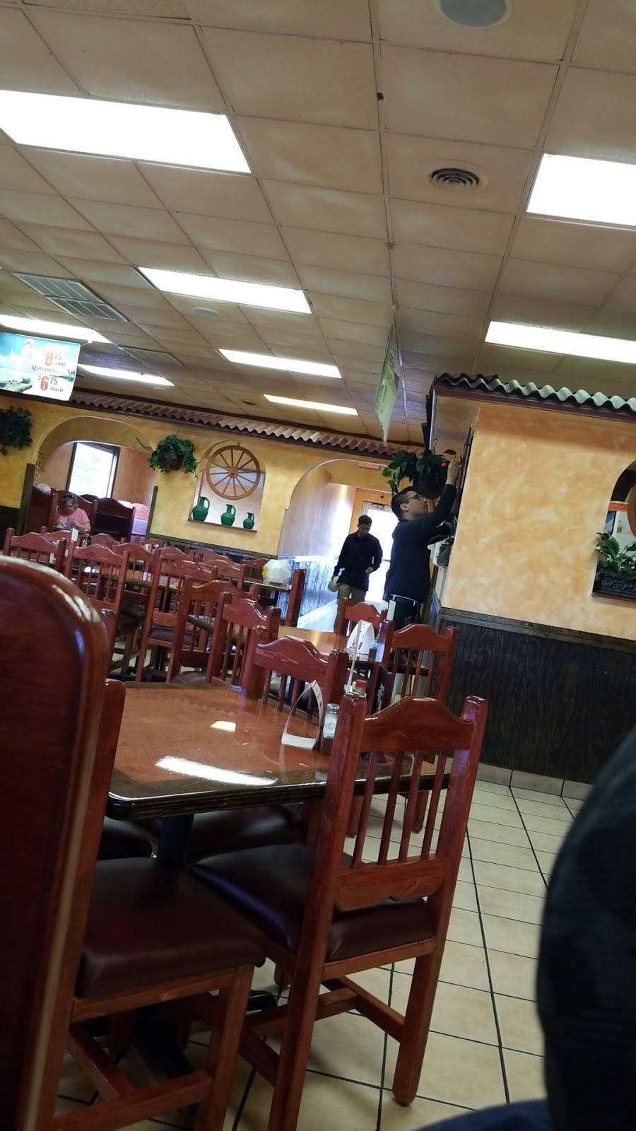 El Gran Puerto | restaurant | 2745, 62 Draft Ave, Stuarts Draft, VA 24477, USA | 5403240101 OR +1 540-324-0101