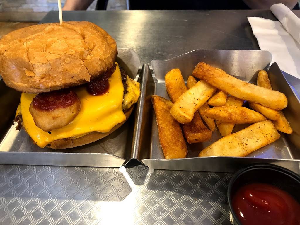 The Funny Farm Restaurant | restaurant | 3245 Stevens Creek Blvd, San Jose, CA 95117, USA | 4082444424 OR +1 408-244-4424