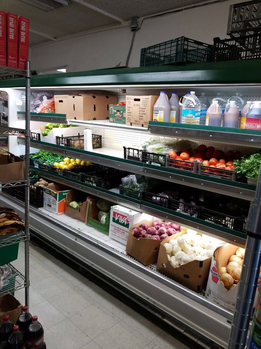 La Zacatecana Market | restaurant | 21937 CA-18, Apple Valley, CA 92307, USA | 7602405029 OR +1 760-240-5029