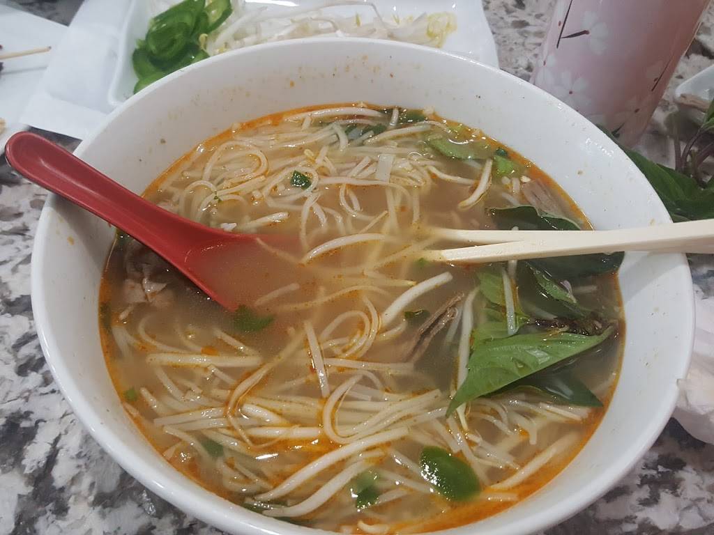 Pho Anh Dao | restaurant | 1915 18th St NW, Washington, DC 20009, USA | 2022321800 OR +1 202-232-1800