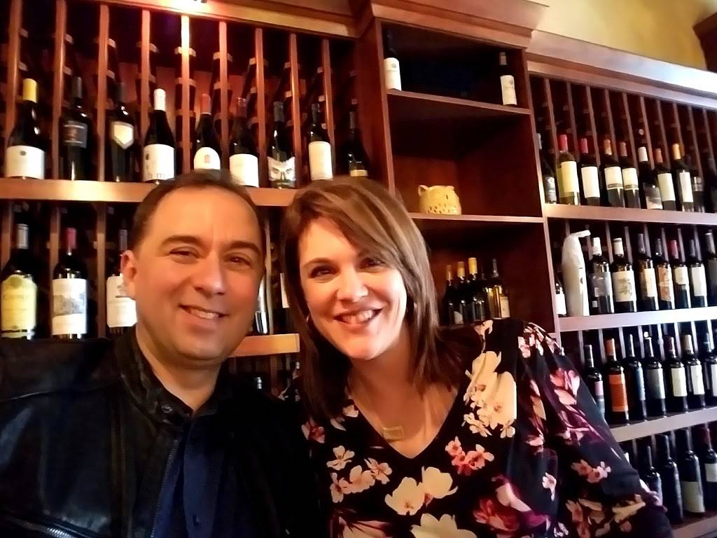 Wise Owl Wine Bar | restaurant | 6206 Muhlhauser Rd, West Chester Township, OH 45069, USA | 5138609463 OR +1 513-860-9463