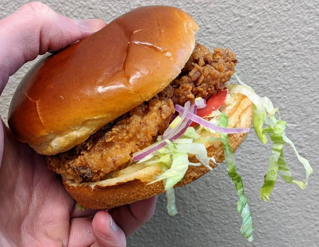 Johnny Cs Diner | restaurant | 8175 Arville St, Las Vegas, NV 89139, USA | 7022630146 OR +1 702-263-0146