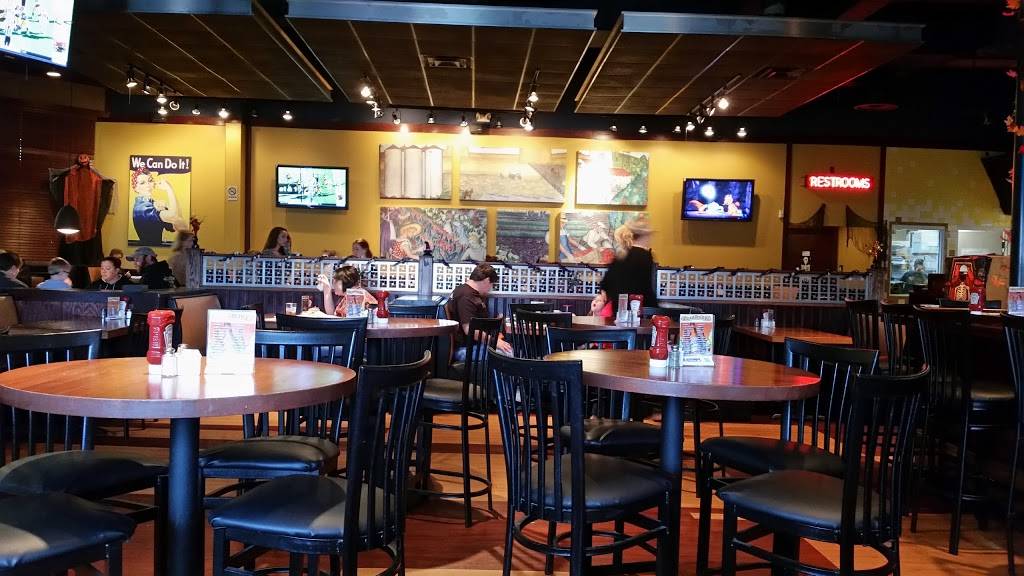 Garfields | restaurant | 2400 Meadowbrook Mall, Bridgeport, WV 26330, USA | 3048428556 OR +1 304-842-8556