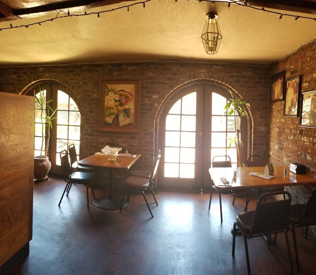 Luis Jr.s Mexican Food | restaurant | 900 2nd St, Sacramento, CA 95814, USA | 9168235515 OR +1 916-823-5515