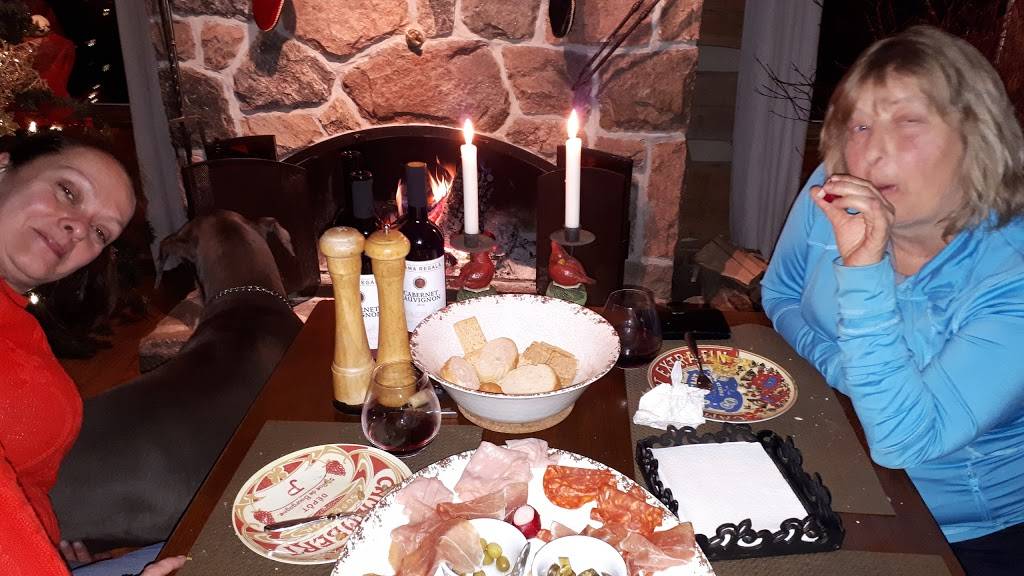 Johnnys Pizza Orangeville | restaurant | 283 Broadway, Orangeville, ON L9W 1L2, Canada | 5199429852 OR +1 519-942-9852