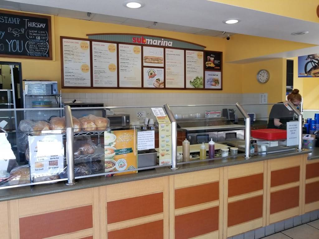 Submarina | restaurant | 29261 Central Ave, Lake Elsinore, CA 92532, USA | 9514710300 OR +1 951-471-0300