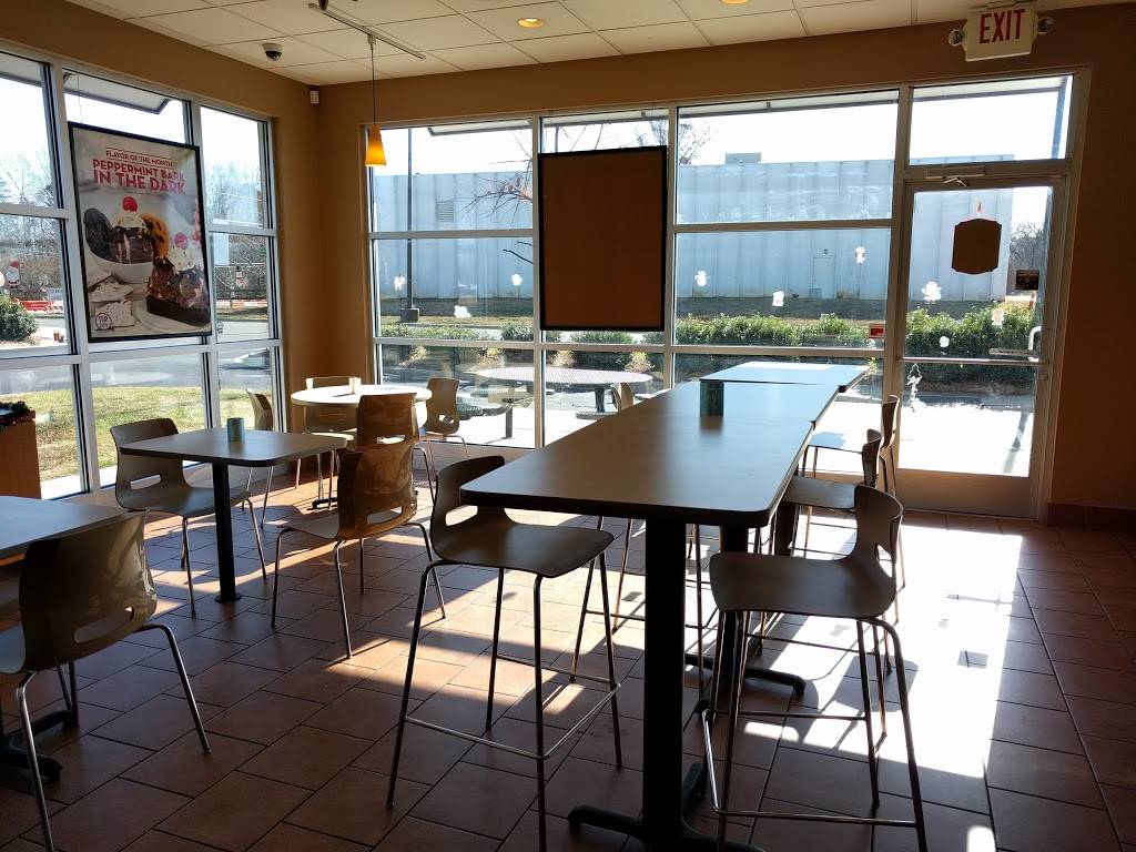 Dunkin | cafe | 2037 W. Sugar Creek Rd, Charlotte, NC 28262, USA | 7045094909 OR +1 704-509-4909