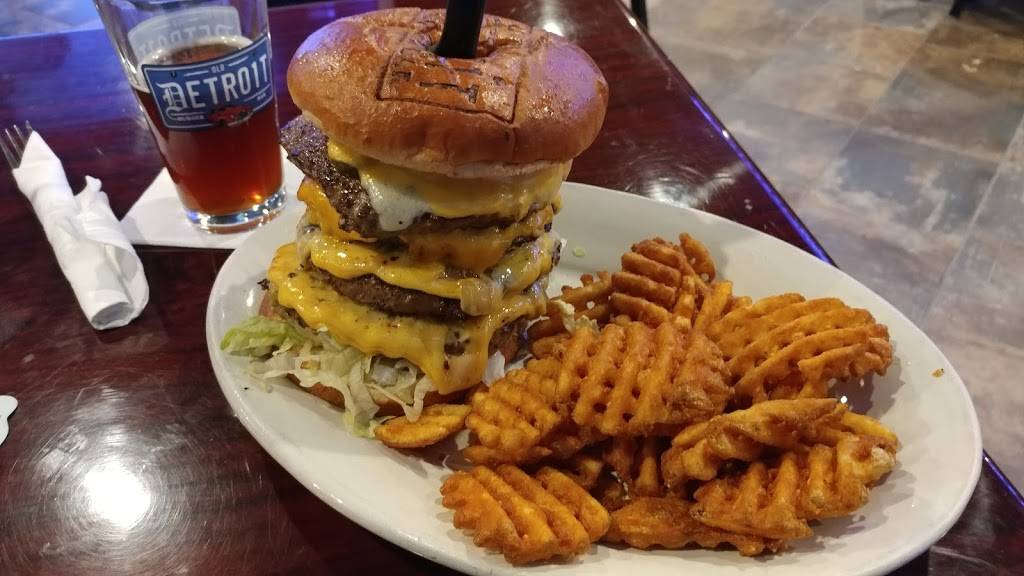 Old Detroit Burger Bar | restaurant | 3946 Rochester Rd, Troy, MI 48083, USA | 2482477962 OR +1 248-247-7962
