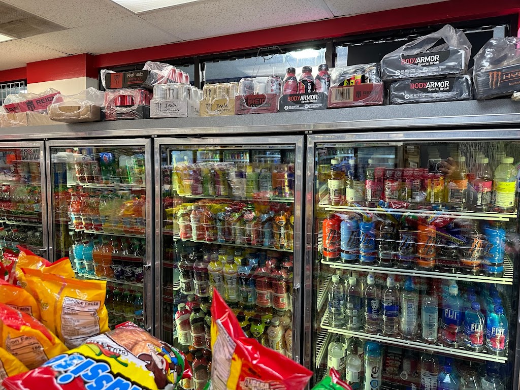 Hunt Brothers Pizza (Sunoco) | meal takeaway | 3906 Triana Blvd SW, Huntsville, AL 35805, USA | 2568811117 OR +1 256-881-1117