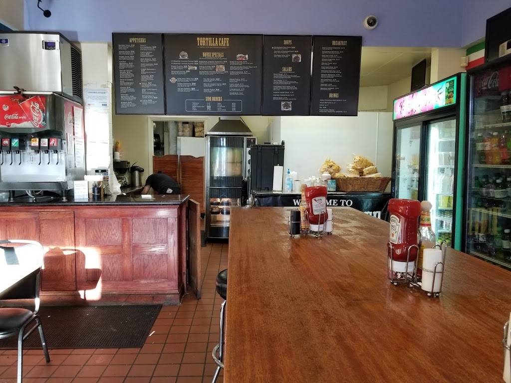 Tortilla Café | restaurant | 210 7th St SE, Washington, DC 20003, USA | 2025475700 OR +1 202-547-5700