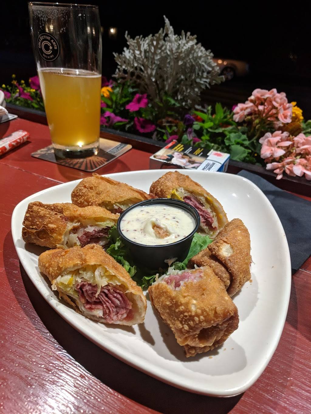 The Irish Harp Pub | restaurant | 245 King St, Niagara-on-the-Lake, ON L0S 1J0, Canada | 9054684443 OR +1 905-468-4443