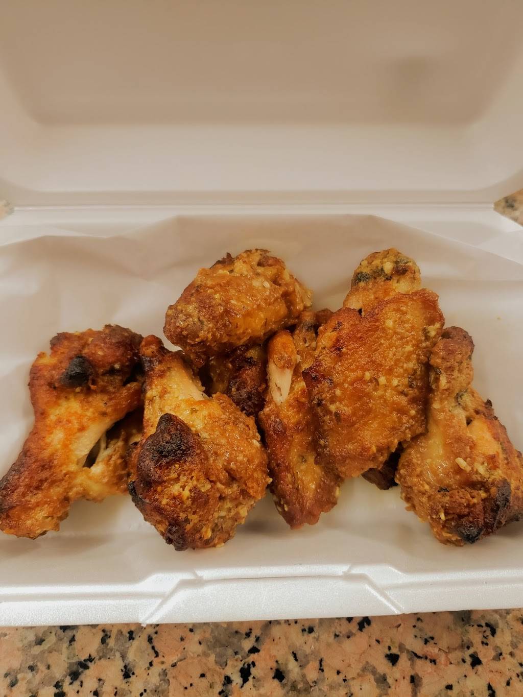 Gigis pizza | restaurant | 16006 Crenshaw Blvd, Gardena, CA 90249, USA | 3103270355 OR +1 310-327-0355