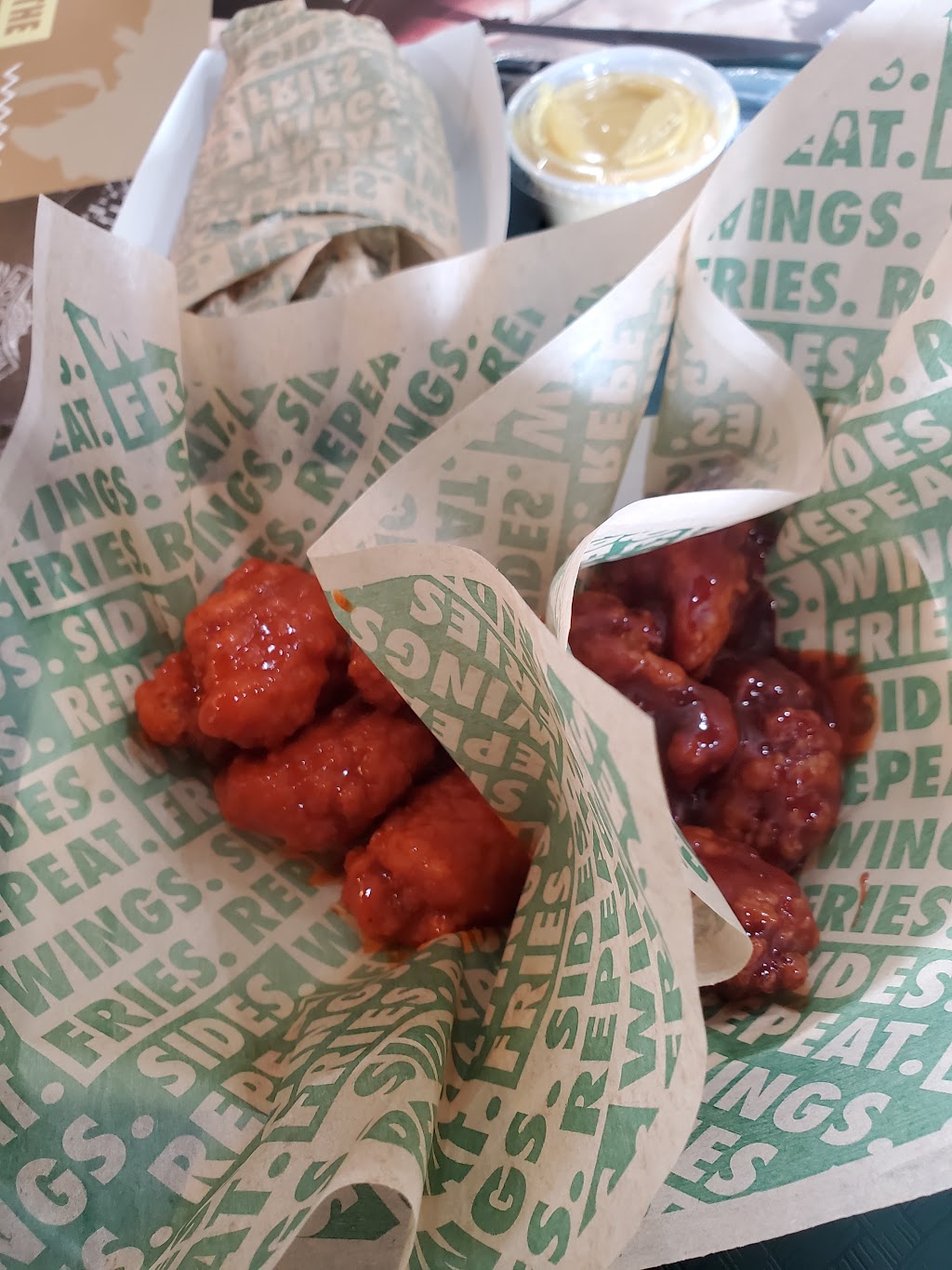 Wingstop | restaurant | 953 Lakeville St, Petaluma, CA 94952, USA | 7077760822 OR +1 707-776-0822