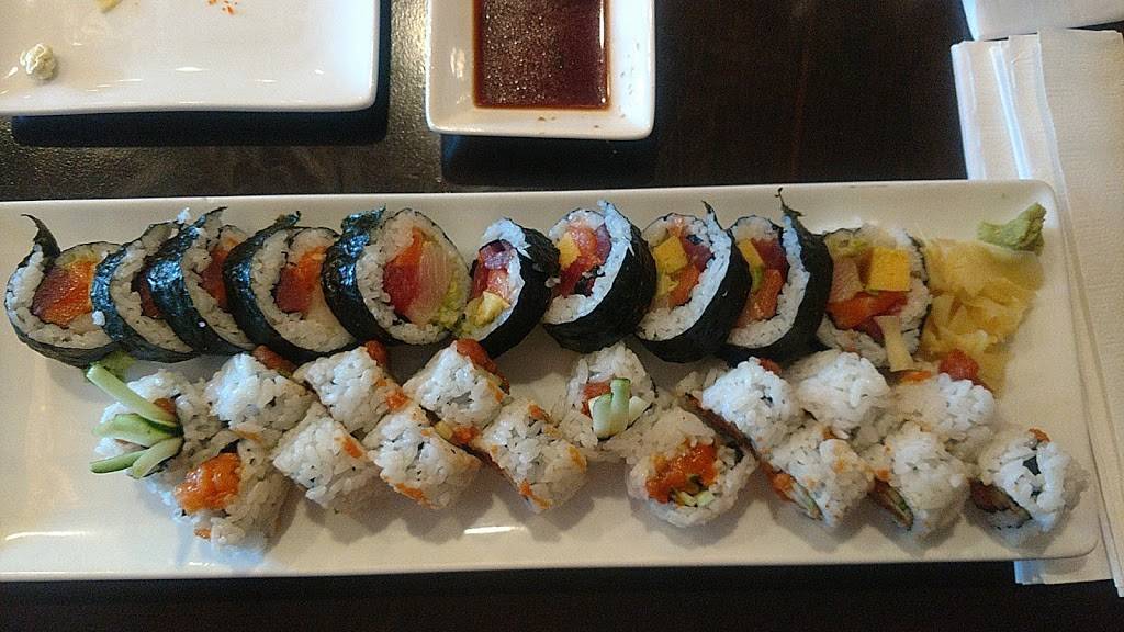 Hooks on 4th | restaurant | 7900 4th St N, St. Petersburg, FL 33702, USA | 7275774665 OR +1 727-577-4665