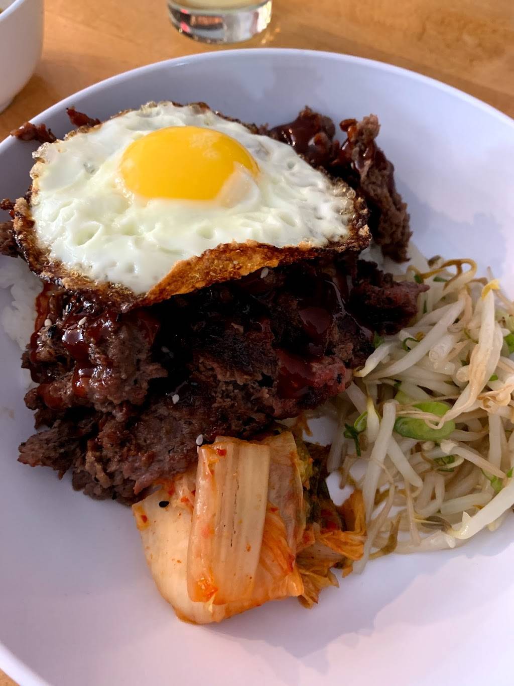 Mr Kims | restaurant | 107 State Street, Portsmouth, NH 03801, USA | 6033736000 OR +1 603-373-6000