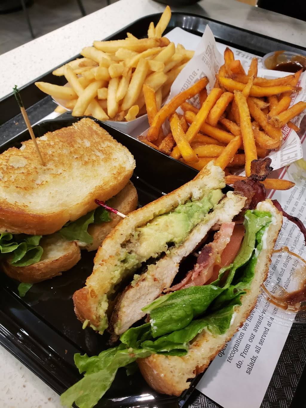 The Habit Burger Grill | meal takeaway | 2350 W Vineyard Ave, Oxnard, CA 93030, USA | 8059819919 OR +1 805-981-9919