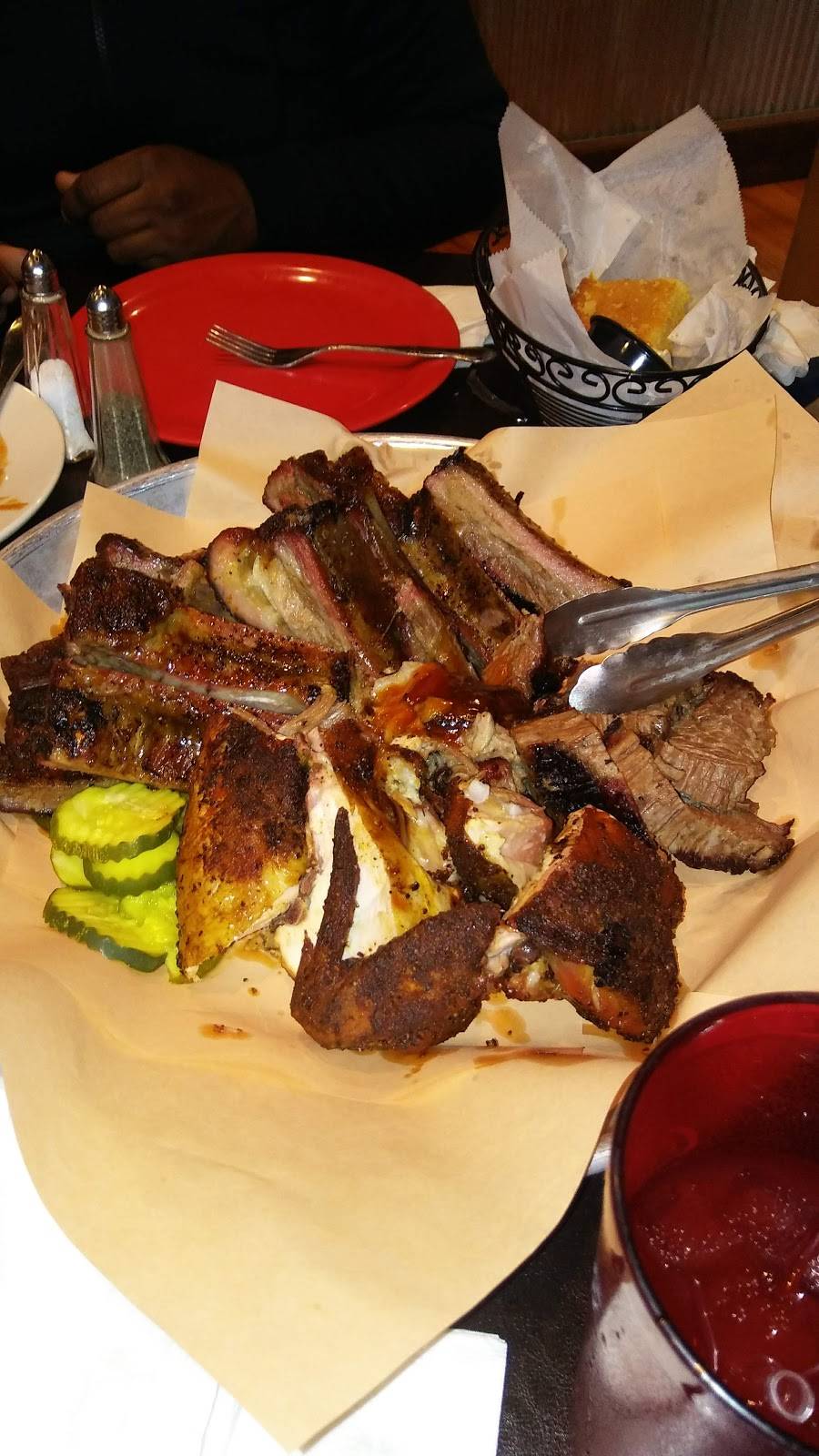 Brothers BBQ | restaurant | 2402 NY-32, Cornwall, NY 12518, USA | 8455344227 OR +1 845-534-4227