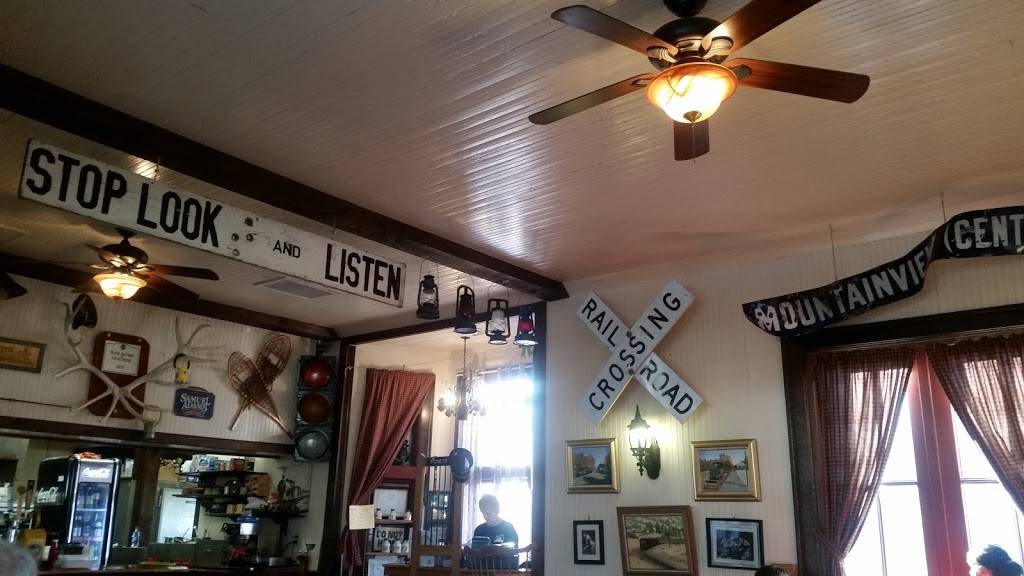 MountainView Station | restaurant | 79 Main St, Center Ossipee, NH 03814, USA | 6033011414 OR +1 603-301-1414