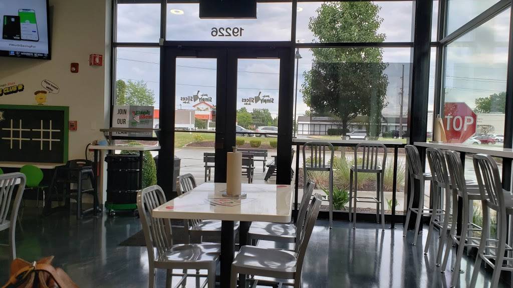 Simply Slices | restaurant | 19226 South La Grange Road, Mokena, IL 60448, USA | 7089957263 OR +1 708-995-7263