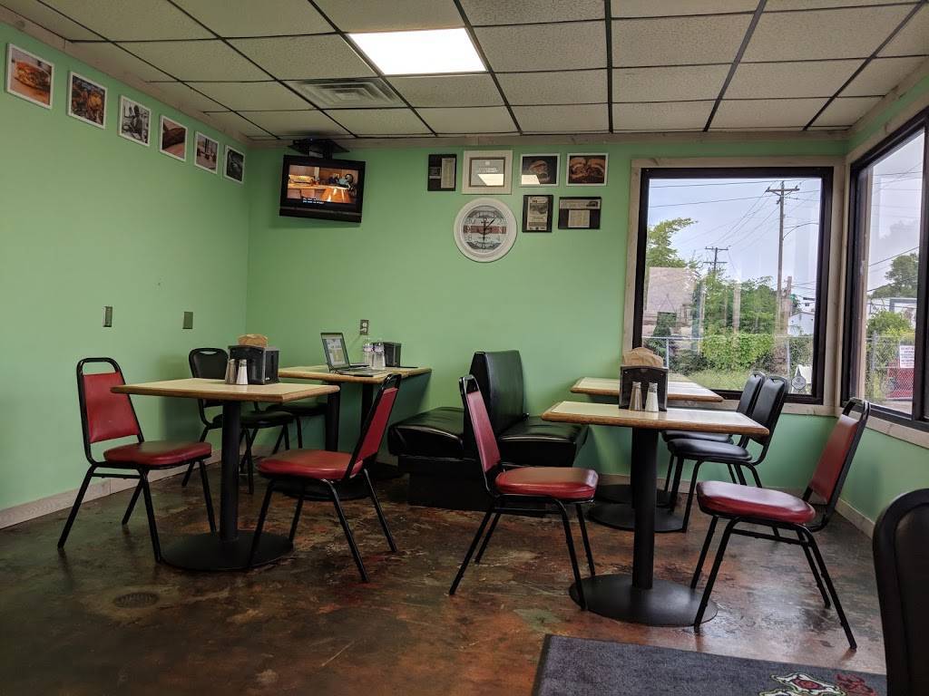 Voodoo Smokehouse | restaurant | 104 N Maple St, Lebanon, TN 37087, USA | 6157844235 OR +1 615-784-4235