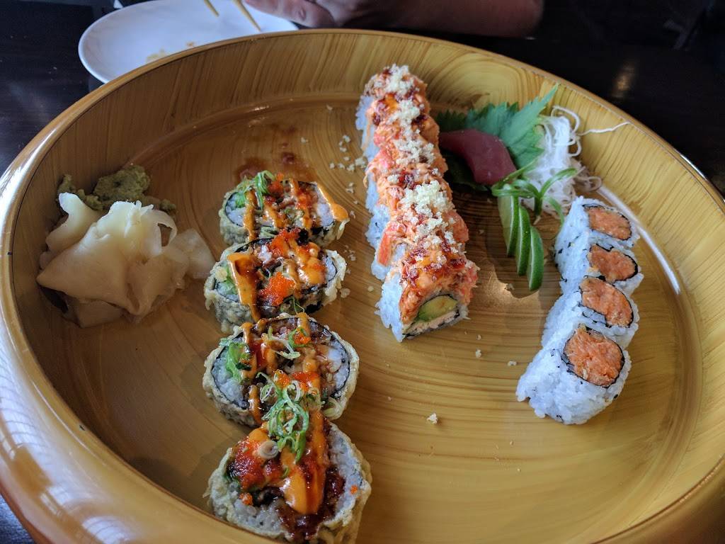 Ninja Japanese Steakhouse | restaurant | 944 Paradise Dr, West Bend, WI 53095, USA | 2623384888 OR +1 262-338-4888