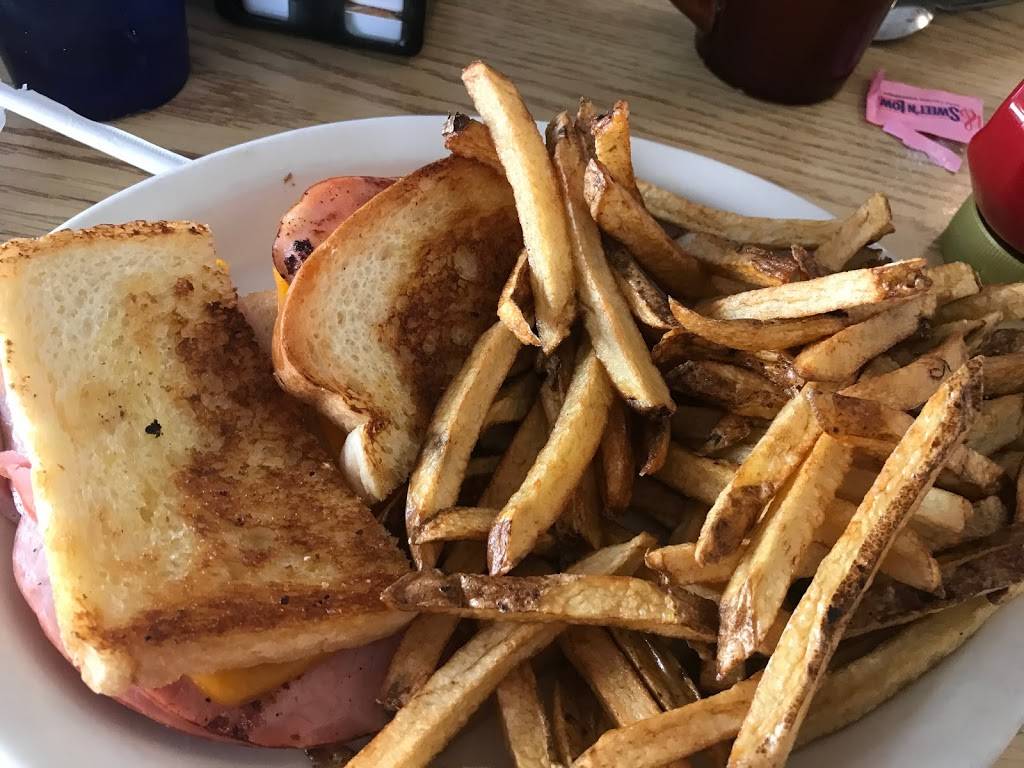 Belgian Waffle & Omelet Inn | restaurant | 7331 S 900 E, Midvale, UT 84047, USA | 8015665731 OR +1 801-566-5731