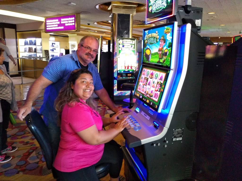 Harrahs Steakhouse | restaurant | 219 N Center St, Reno, NV 89501, USA | 7757882929 OR +1 775-788-2929