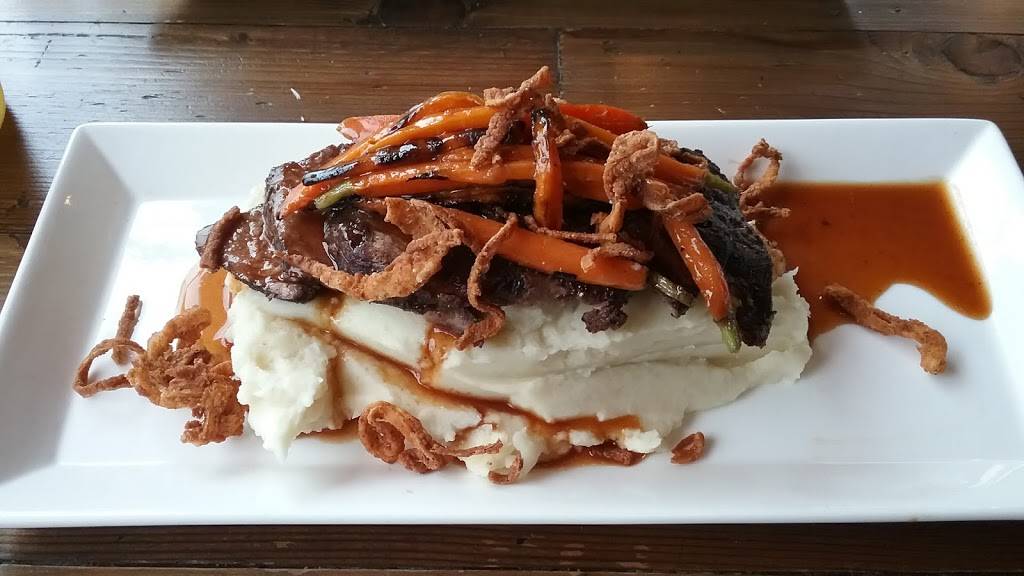 Chop Shop Casual Urban Eatery Lowry | restaurant | Lowry Town Ctr, 200 Quebec St, Unit 101, Denver, CO 80230, USA | 3033641102 OR +1 303-364-1102