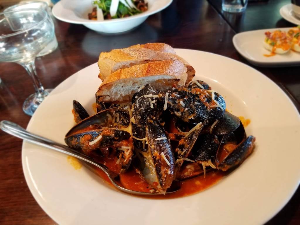 Hanks Oyster Bar | restaurant | 701 Wharf St SW, Washington, DC 20024, USA | 2028173055 OR +1 202-817-3055