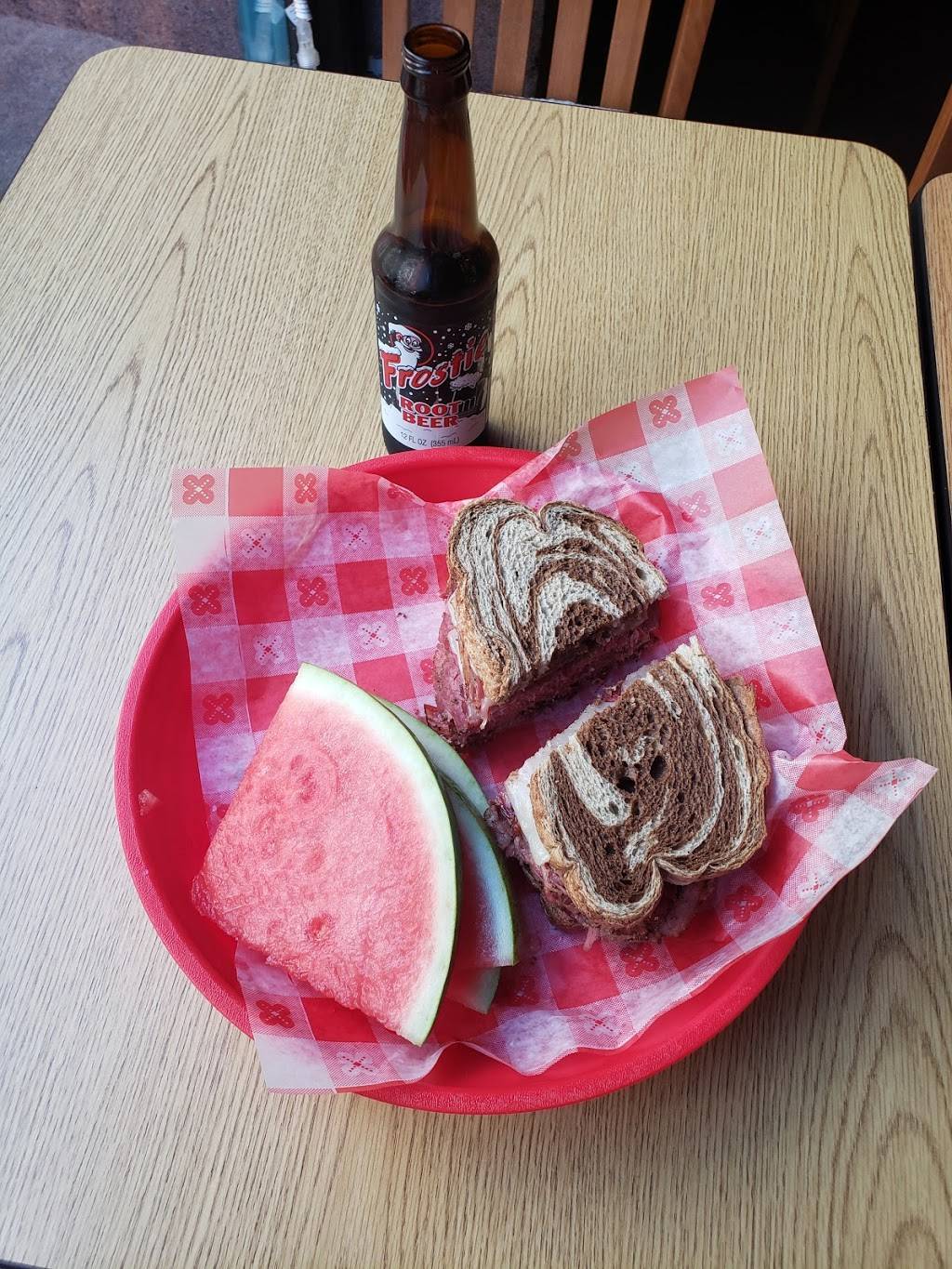 Carusos Deli | restaurant | 1000 Washington Ave, St. Louis, MO 63101, USA | 3145881096 OR +1 314-588-1096