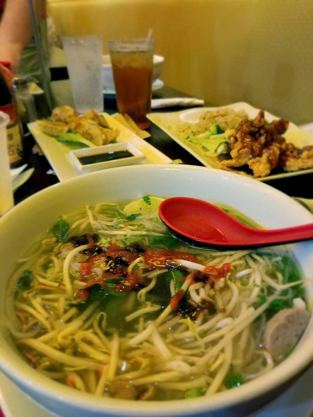 Monsoon Noodle House | restaurant | 129 W Main St, Spartanburg, SC 29306, USA | 8645820618 OR +1 864-582-0618