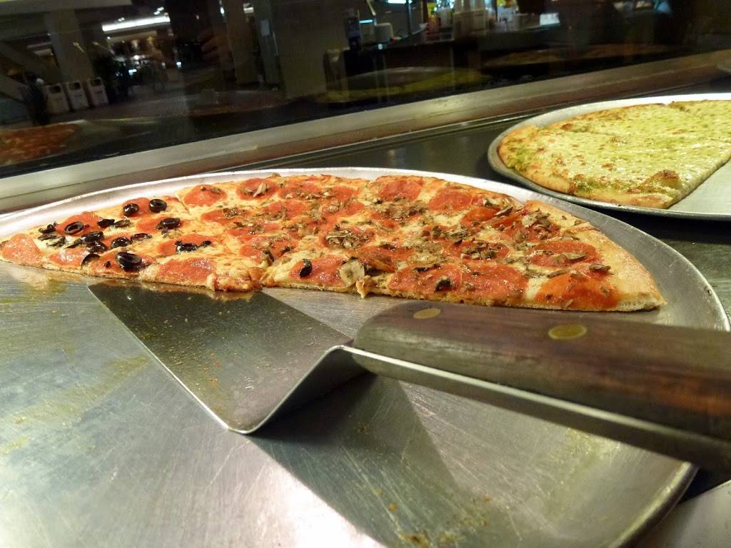 Papazzi Pizzeria | restaurant | 15600 NE 8th St, Bellevue, WA 98008, USA | 4257466436 OR +1 425-746-6436