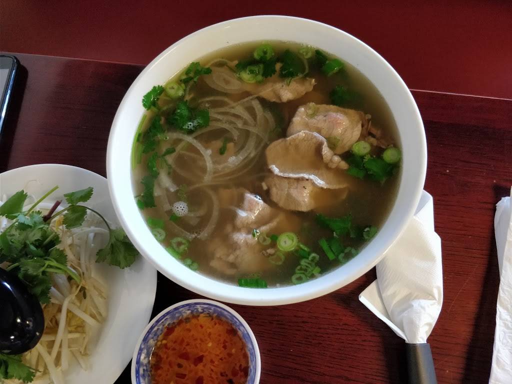 Saigon Noodle and Bistro | cafe | 710 S Goldenrod Rd, Orlando, FL 32822, USA | 4076581967 OR +1 407-658-1967