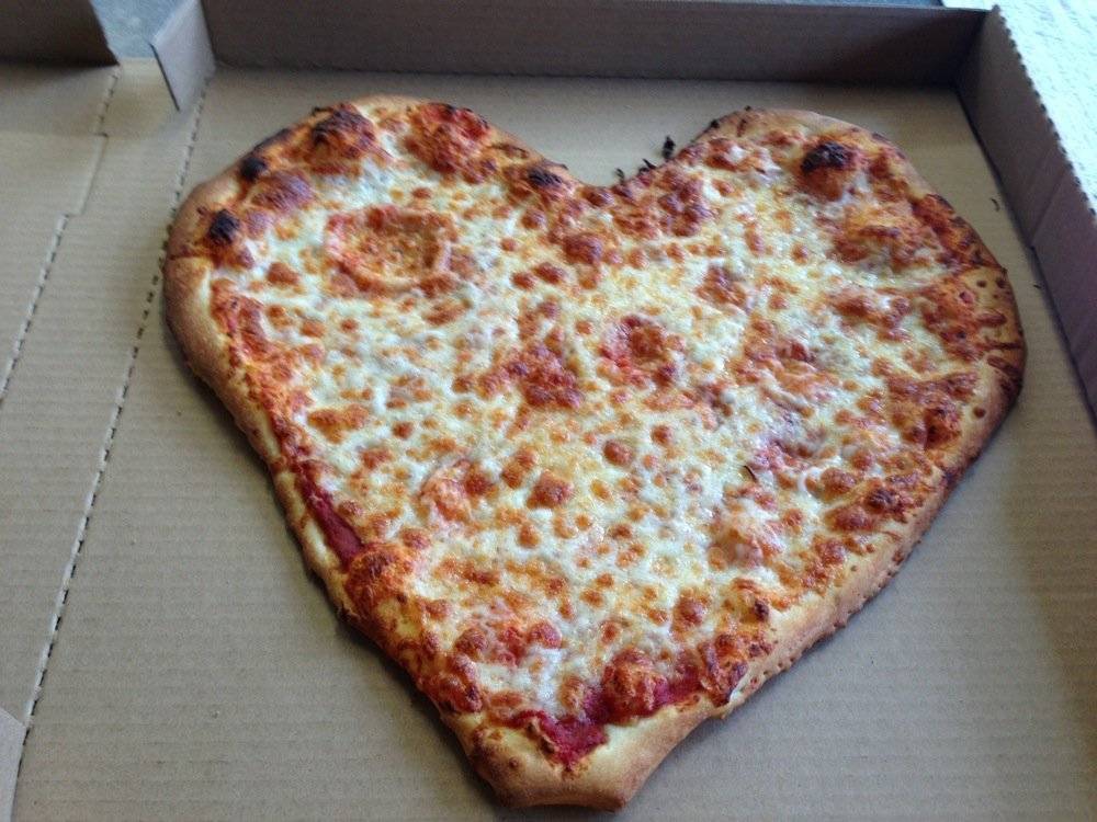 Giant New York Pizza | meal delivery | 3704 Voltaire St, San Diego, CA 92107, USA | 6195231112 OR +1 619-523-1112