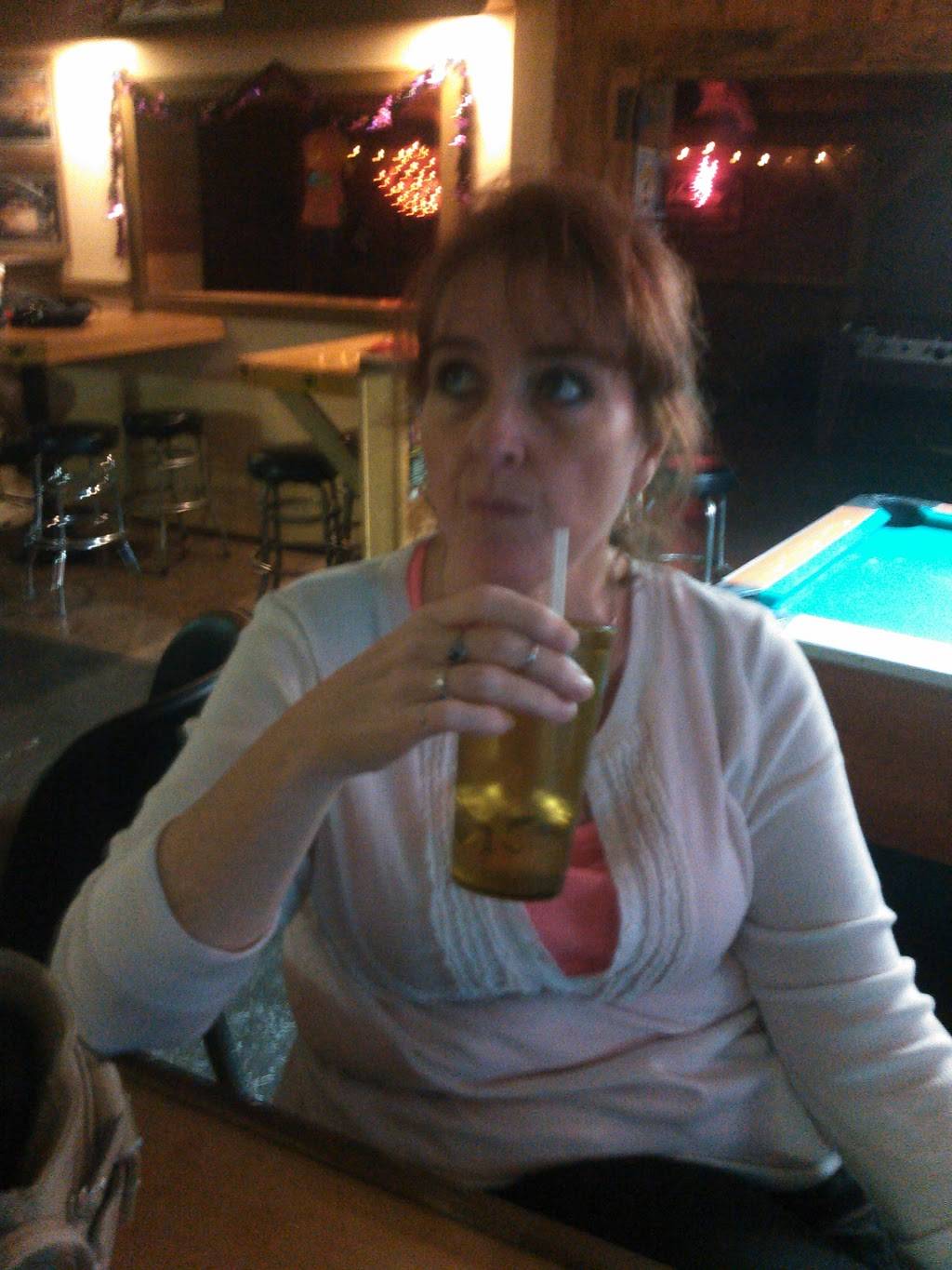 Diamond Bar & Grill | restaurant | 130 Diamond St, Titusville, PA 16354, USA | 8147750650 OR +1 814-775-0650