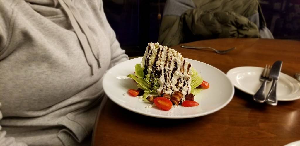 Alexandras Restaurant | restaurant | 2700 Turf Valley Rd, Ellicott City, MD 21042, USA | 4104802400 OR +1 410-480-2400