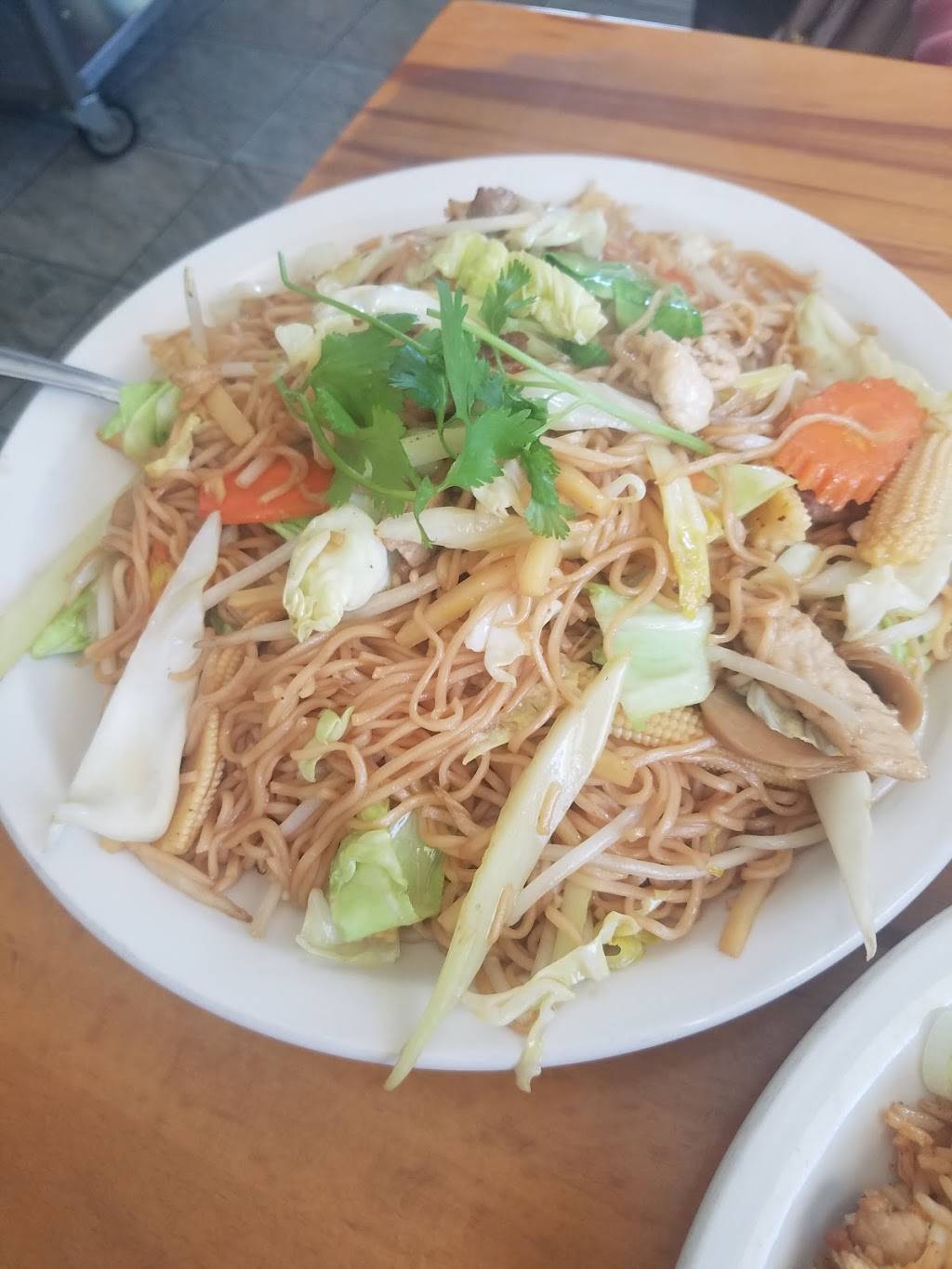 Mink Quan Thai | restaurant | 2821 E Anaheim St, Long Beach, CA 90804, USA | 5624393008 OR +1 562-439-3008