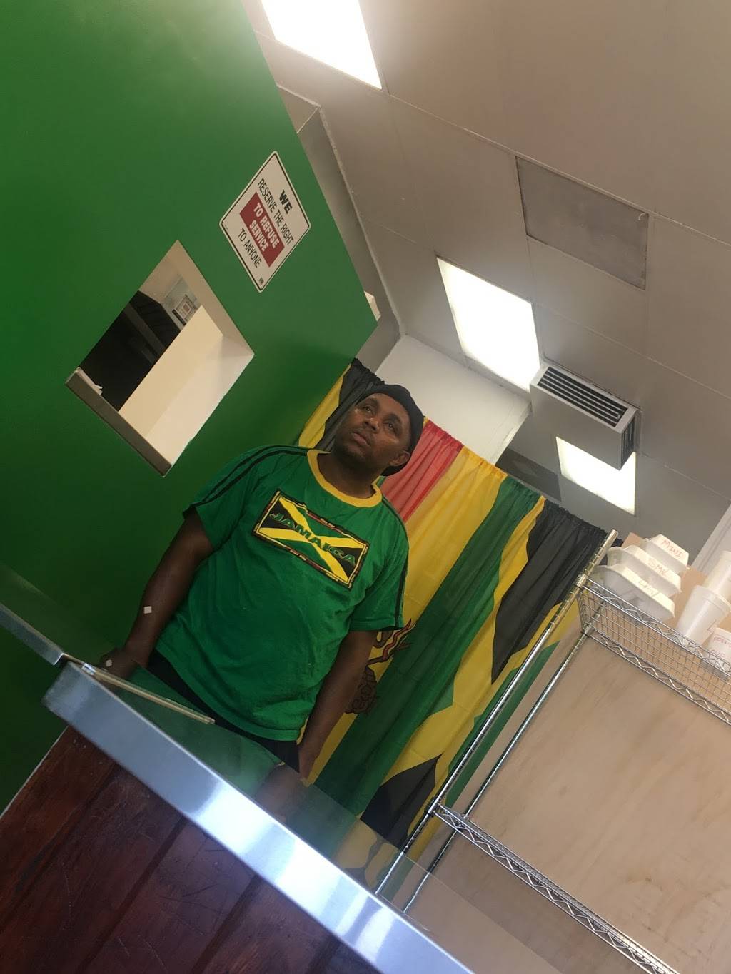 Country Style Jamaican Restaurant | restaurant | 630 N La Brea Ave #111, Inglewood, CA 90302, USA | 4242276915 OR +1 424-227-6915