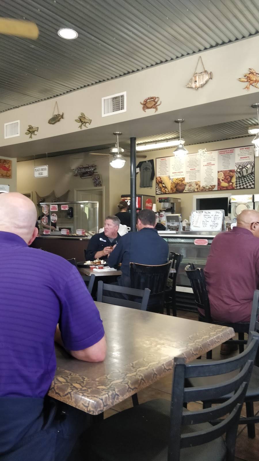 The Seafood Pot | restaurant | 14386 River Rd, New Sarpy, LA 70078, USA | 9857250053 OR +1 985-725-0053