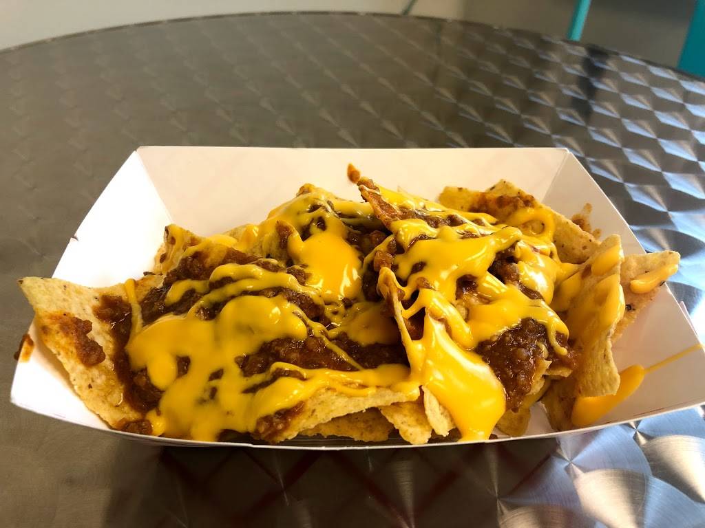 Scoops Ice Cream & Cafe | cafe | 221 High St, Portsmouth, VA 23704, USA | 7572958369 OR +1 757-295-8369