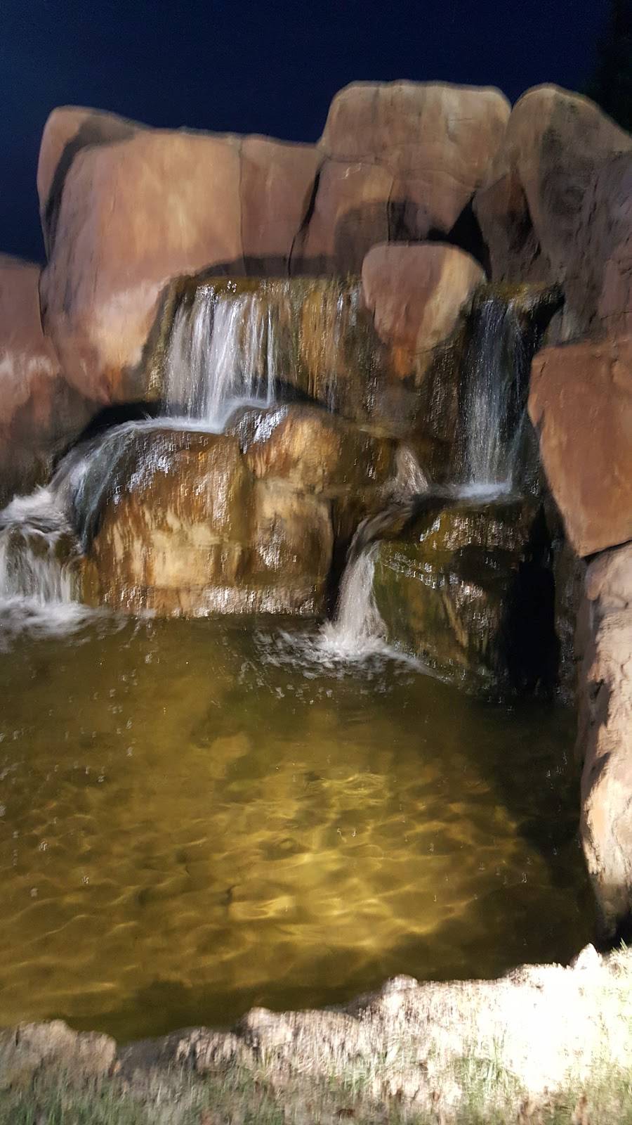 Prairieville Park | meal takeaway | 2507 Plaza Ct, Waukesha, WI 53186, USA | 2627844653 OR +1 262-784-4653