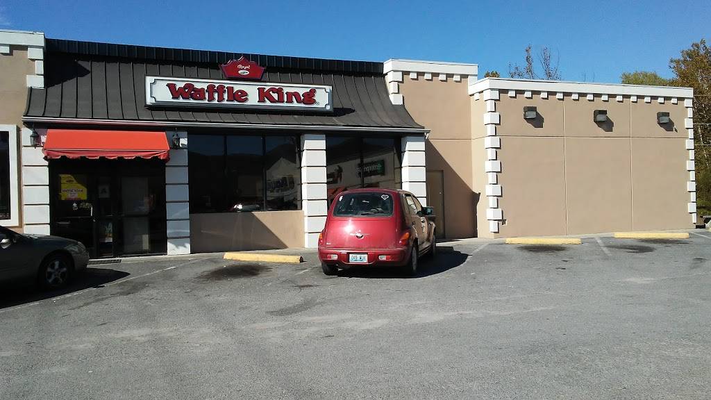 Royal Waffle King | restaurant | 1200 N, US-25E Scenic, Middlesboro, KY 40965, USA | 6062485003 OR +1 606-248-5003