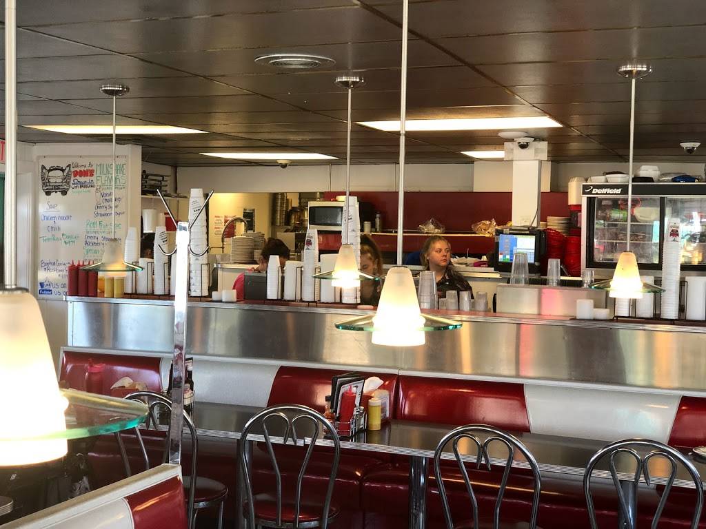 Dons Drive-In | restaurant | 2030 US 31 N, Traverse City, MI 49686, USA | 2317149993 OR +1 231-714-9993